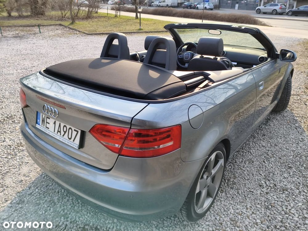 Audi A3 Cabrio 2.0 TDI DPF S tronic S Line Sportpaket - 5