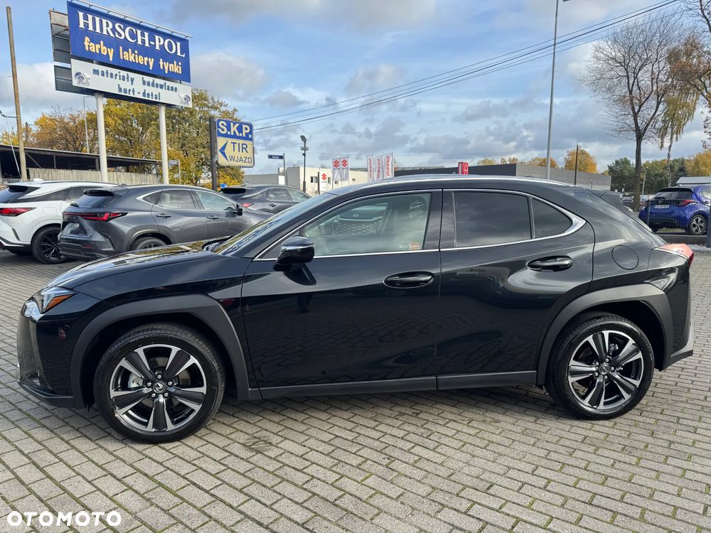 Lexus UX 300h Business - 2