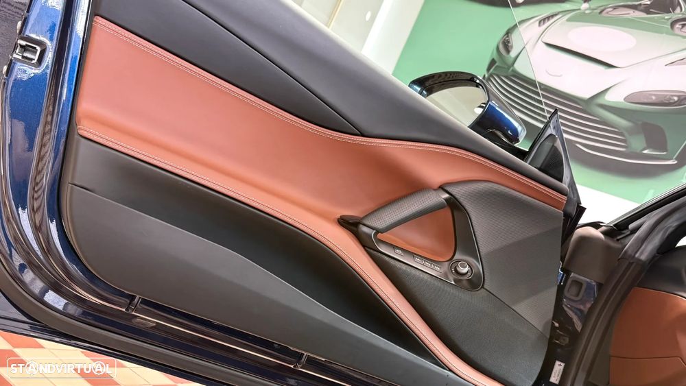 Ferrari 812 Superfast 6.5 V12 - 47