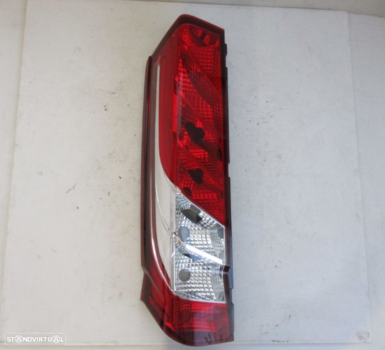 Farol Farolim Trás esquerdo / direito Iveco daily 2014 a 2019  (Novo) - 1