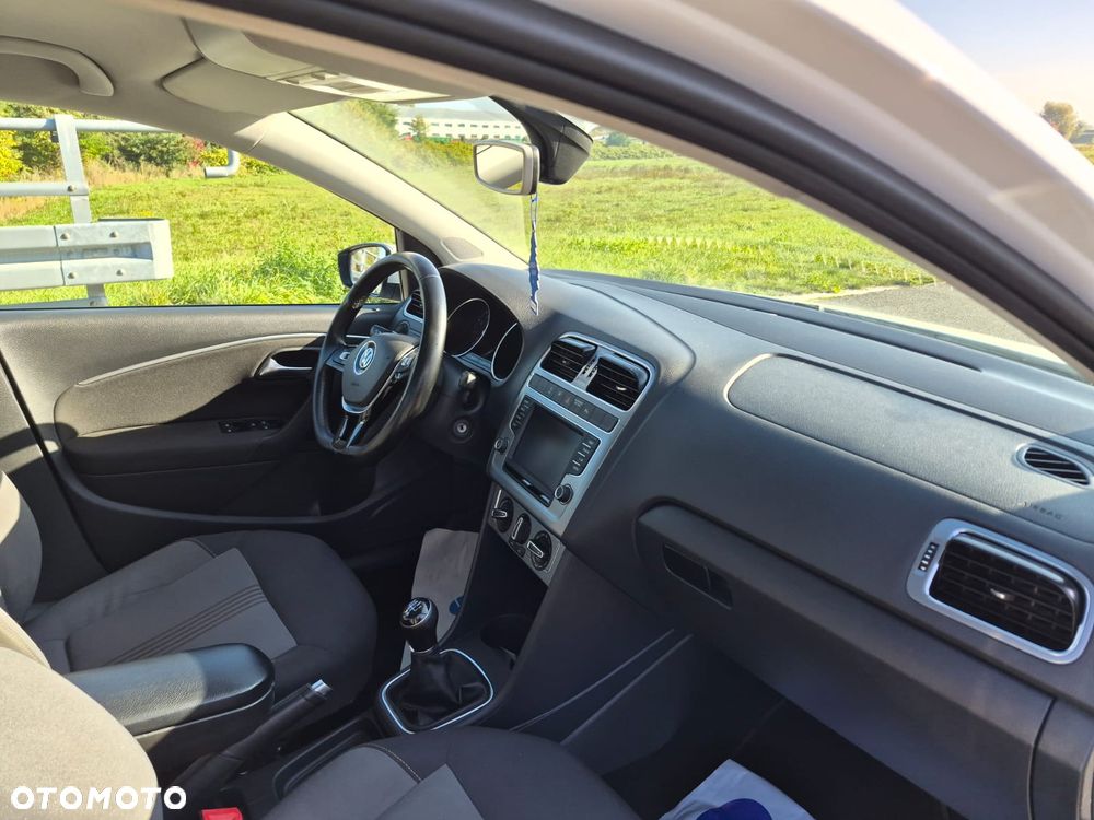 Volkswagen Polo - 7