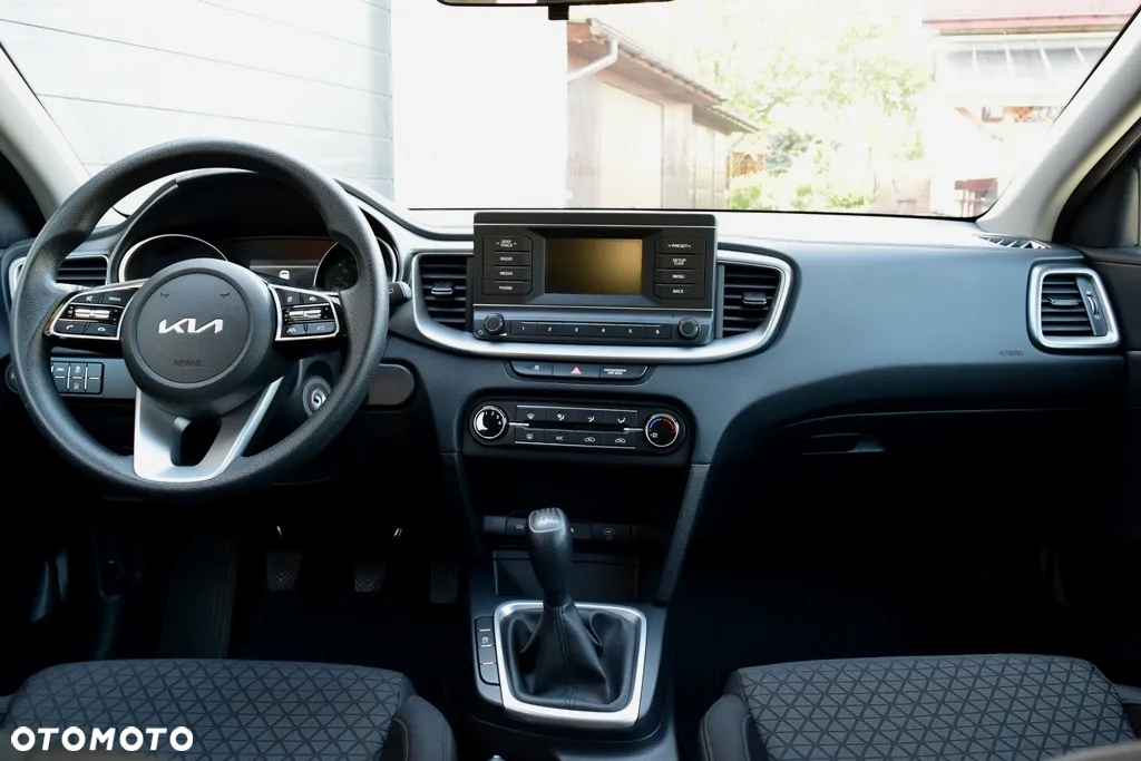Kia Ceed 1.5 T-GDI S - 24