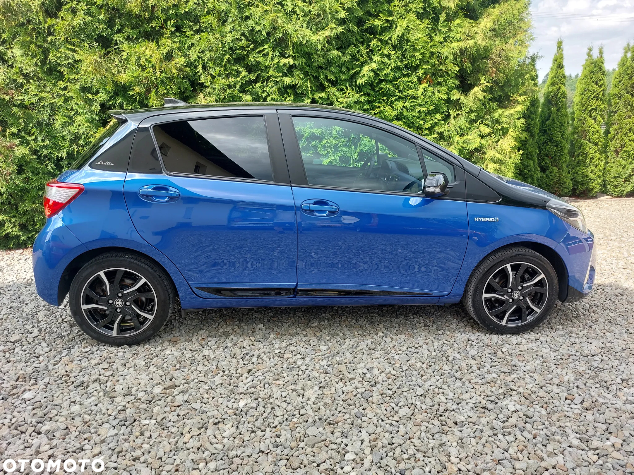 Toyota Yaris Hybrid 100 Selection - 6