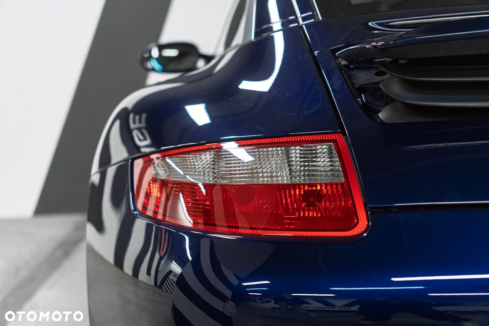 Porsche 911 - 23