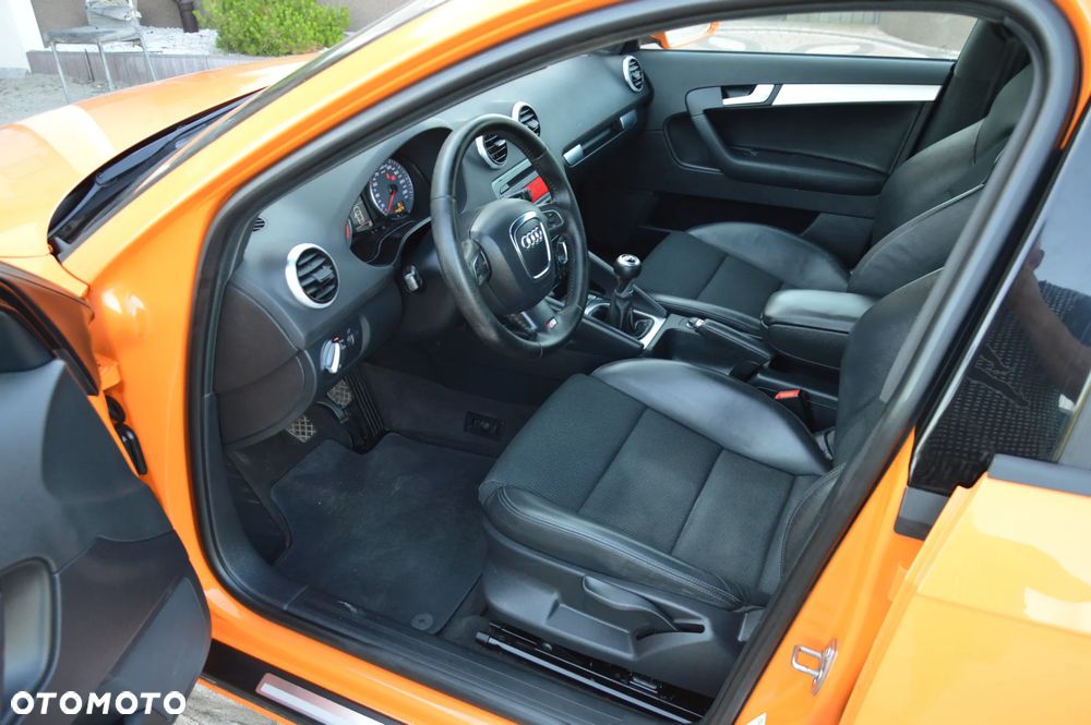 Audi A3 Sportback 2.0 TDI DPF S line Sportpaket plus - 8