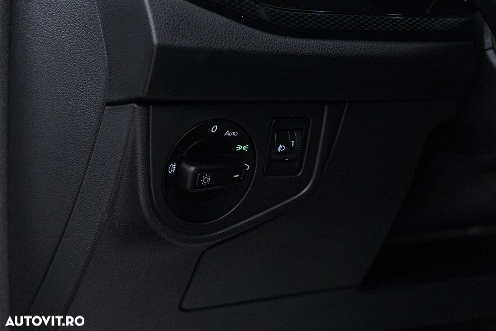 Volkswagen Taigo 1.0 TSI DSG Style - 29