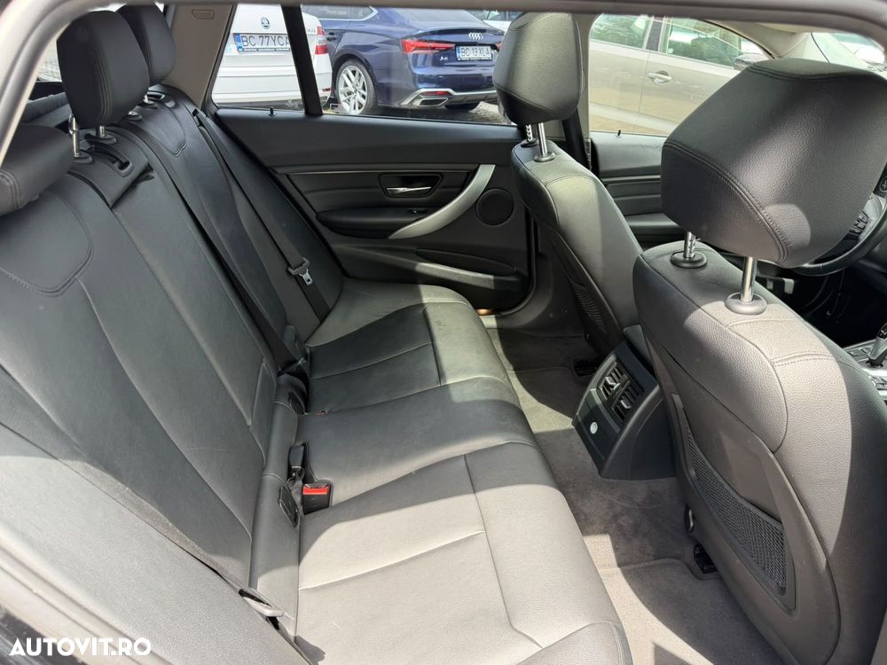 BMW Seria 3 320d xDrive AT - 15