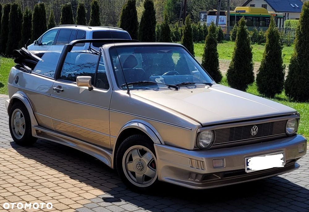Volkswagen Golf - 8