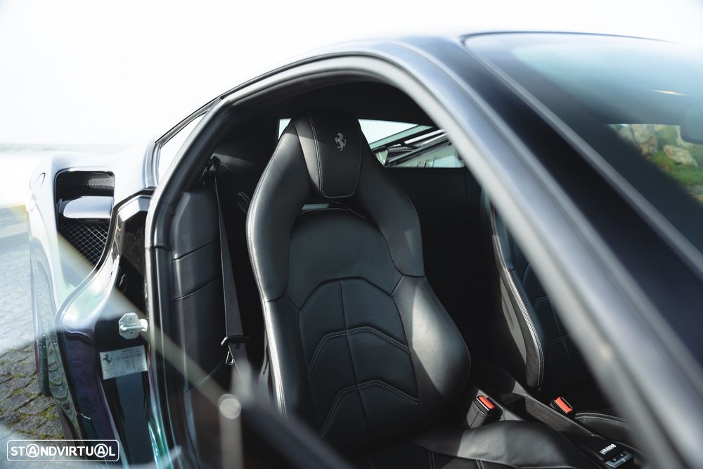 Ferrari 488 GTB - 32