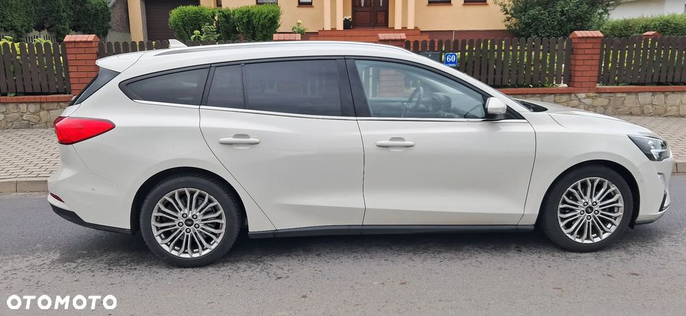 Ford Focus 1.5 EcoBoost Titanium ASS PowerShift - 2