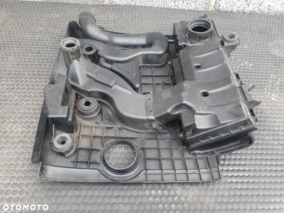 Pokrywa 03C129607 06A103638A Silnika Obudowa Oslona 1.6 FSI  VW Golf 5 V Touran - 10