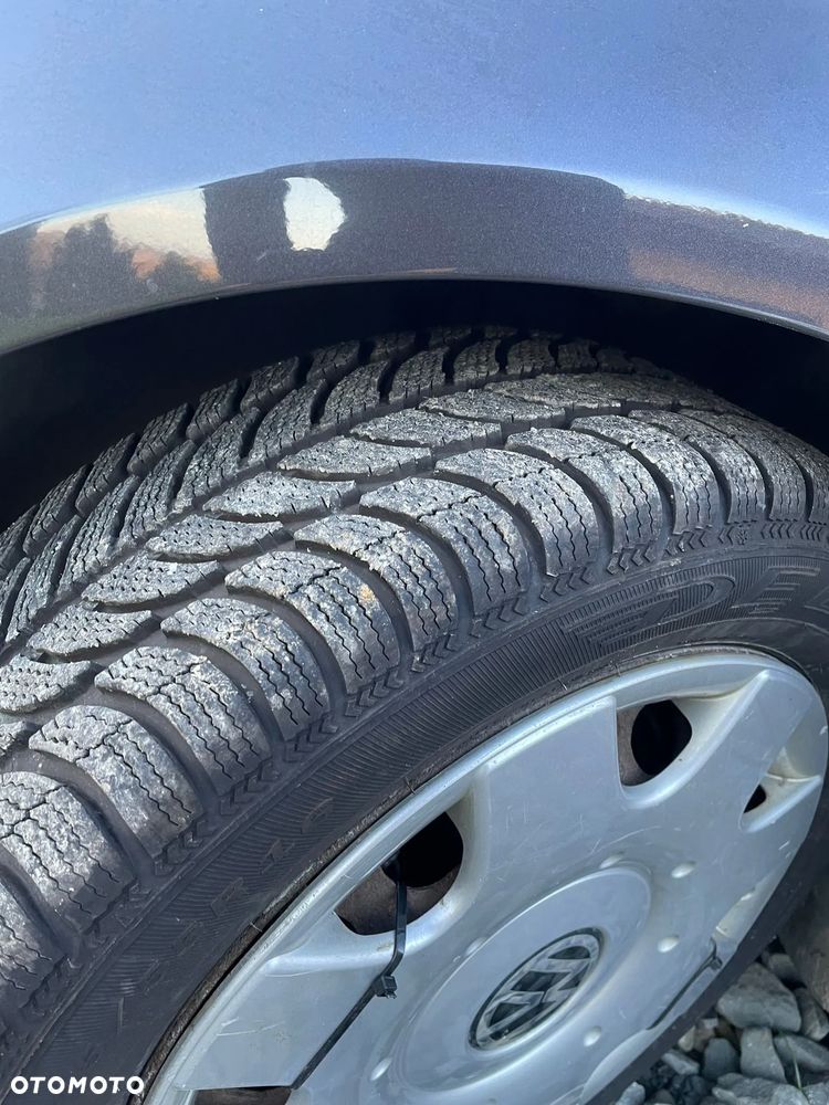 Volkswagen Passat 2.0 TDI Comfortline DSG - 5