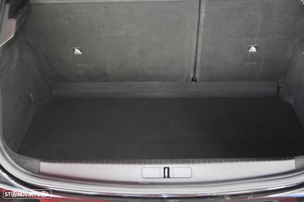 Peugeot 208 Elektromotor 136 Business - 11