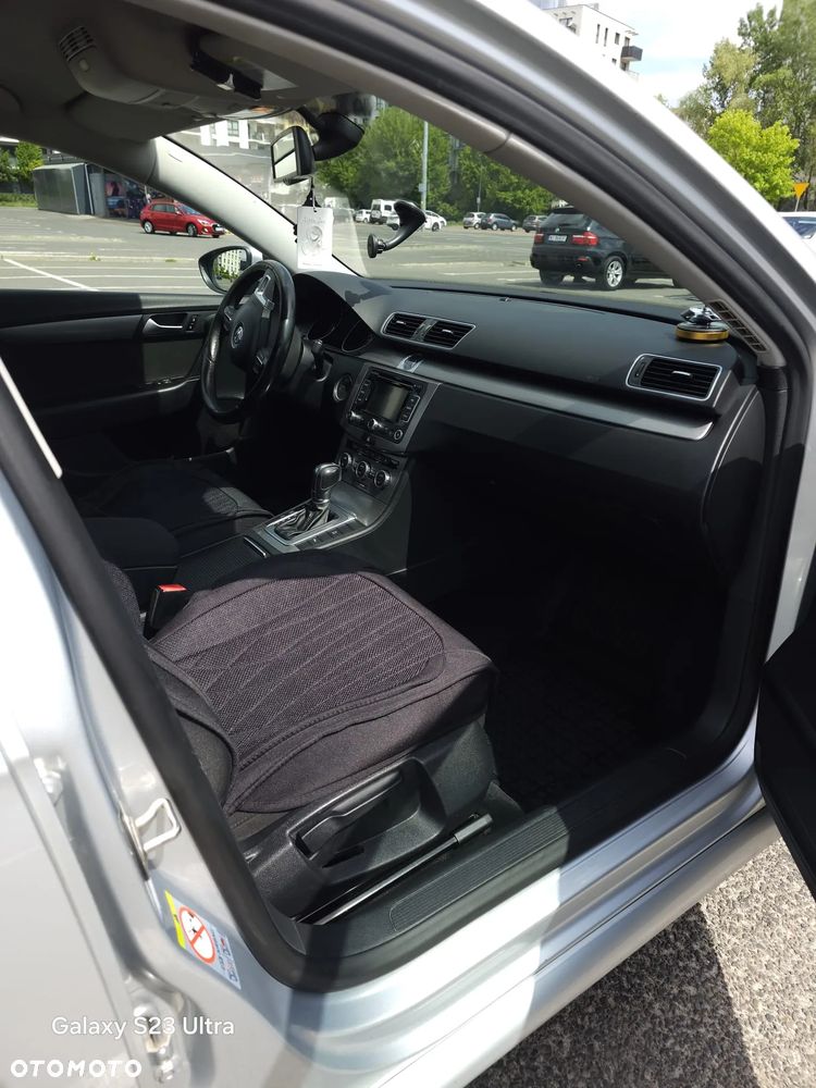 Volkswagen Passat 2.0 TDI Comfortline DSG - 12