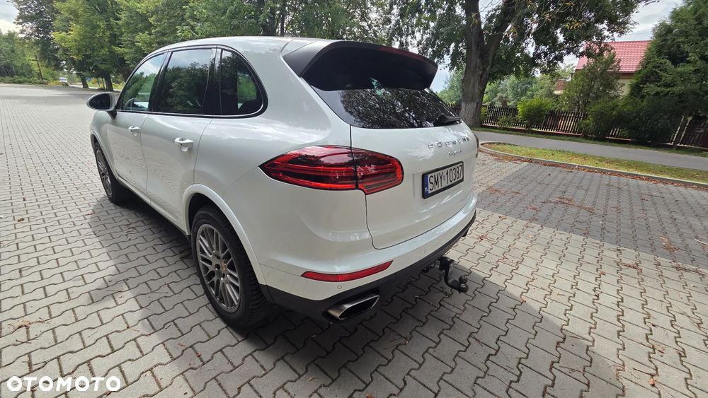 Porsche Cayenne Platinum Edition - 3