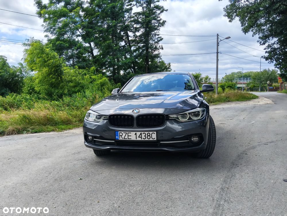 BMW Seria 3 320d Sport Line - 5