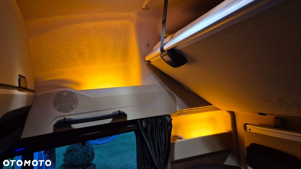 Mercedes-Benz MERCEDES-BENZ///ACTROS///1845/// MP5///2022///GIGA SPACE///SALONKA/// STANDARD///PODUSZKI///LEDY///VIRTUAL COCPIT///KLIMATYZACJA POSTOJOWA/// WAGA///NAWIGACJA///STAN BARDZO DOBRY - 26