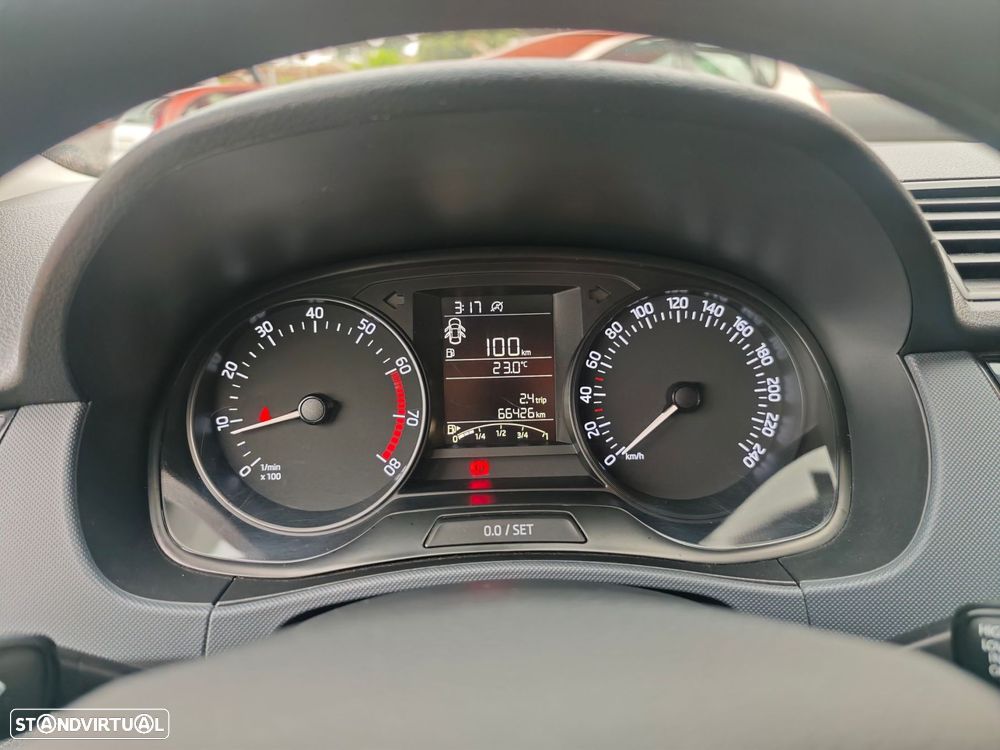 Skoda Fabia 1.0 Active - 13