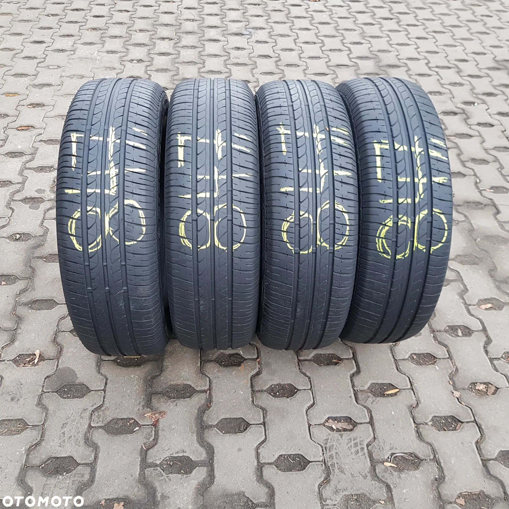 4x 225/70R16 Bridgestone B250 Komplet opon letnich Poznań - 1
