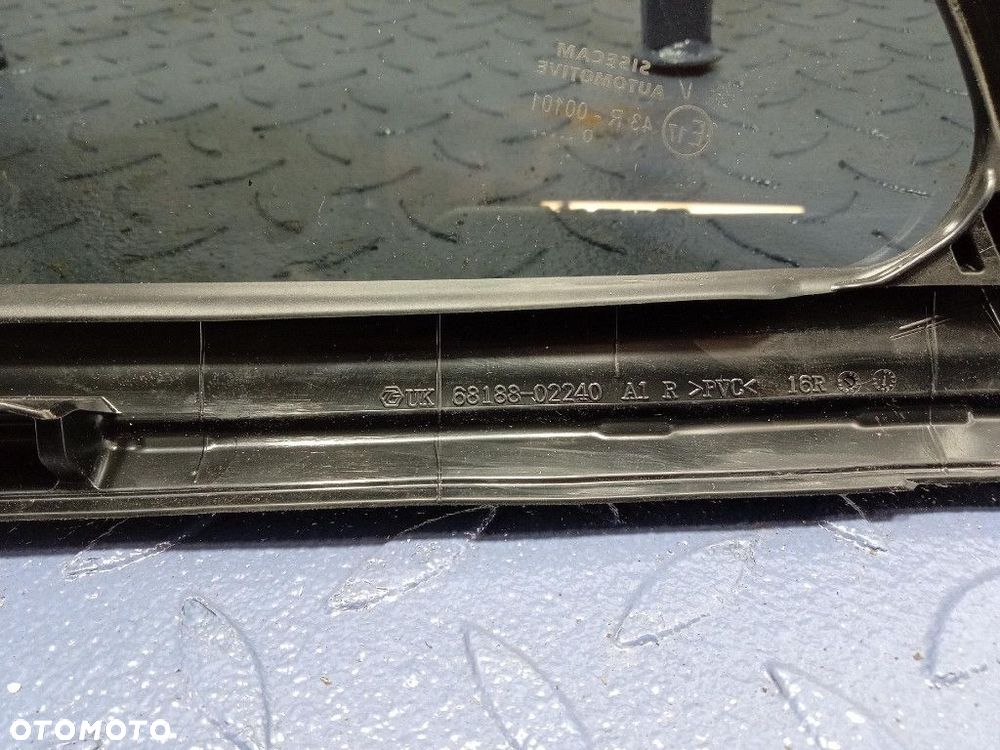 TOYOTA COROLLA E21 HB MAŁA SZYBA DRZWI PRAWY TYŁ TYLNA 68188-02240 - 4