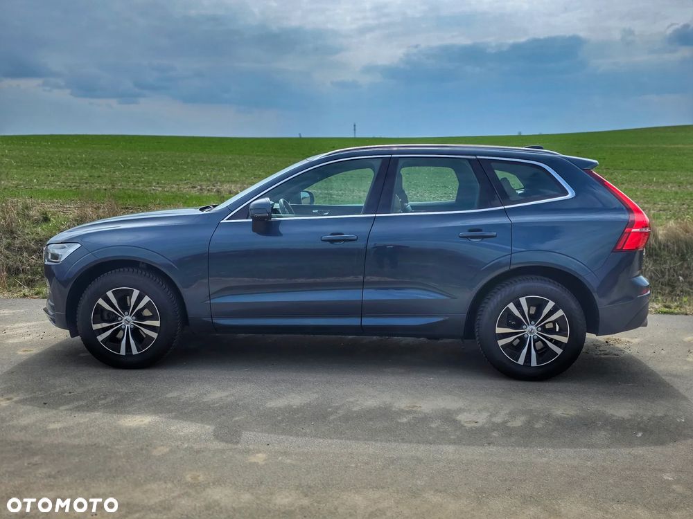 Volvo XC 60 D3 Momentum Pro - 1