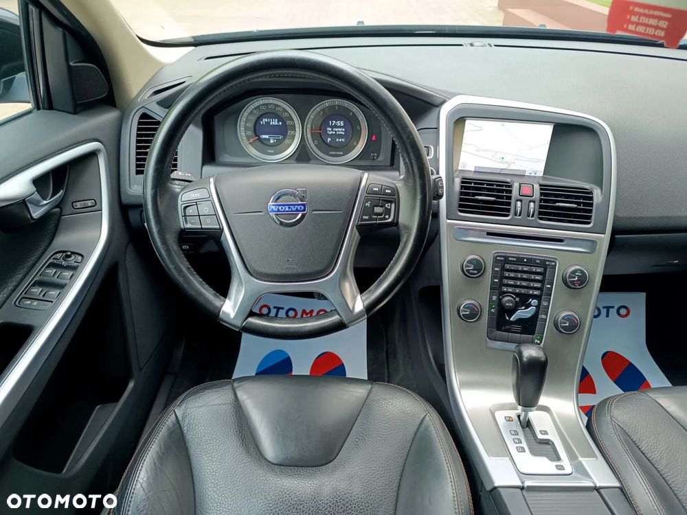 Volvo XC 60 D4 Geartronic Momentum - 29