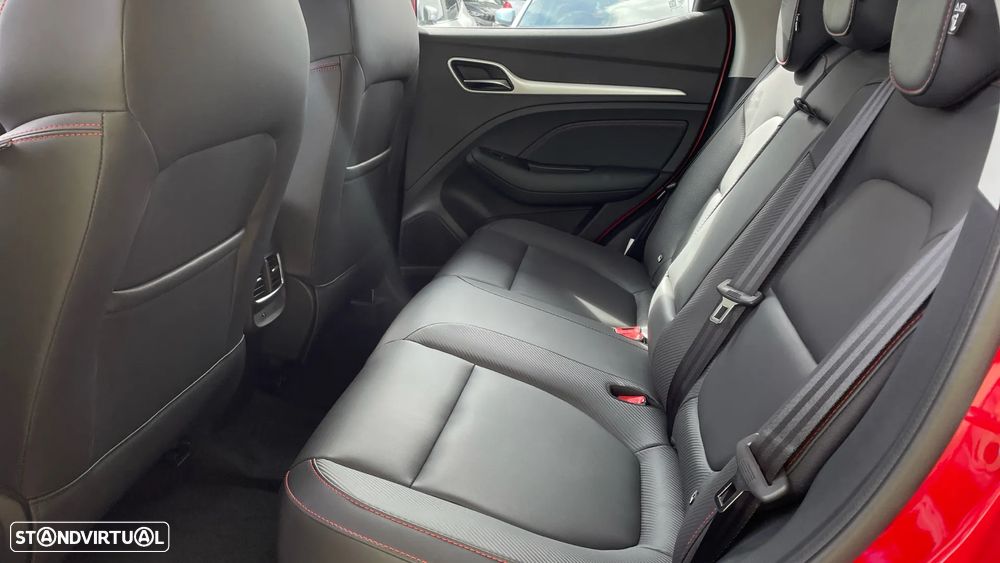 MG ZS EV 72.6 kWh Luxury - 25