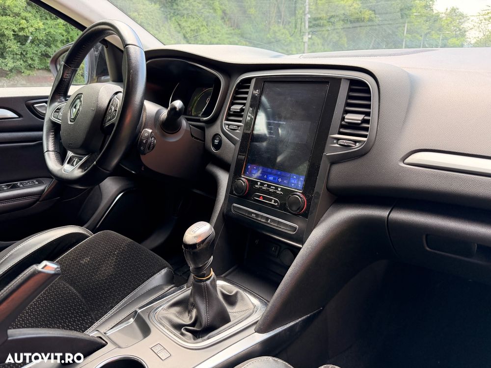 Renault Megane - 7
