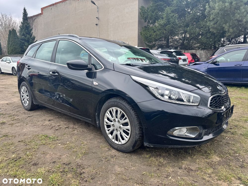 Kia Ceed 1.4 CVVT ISG Dream Team Edition - 6