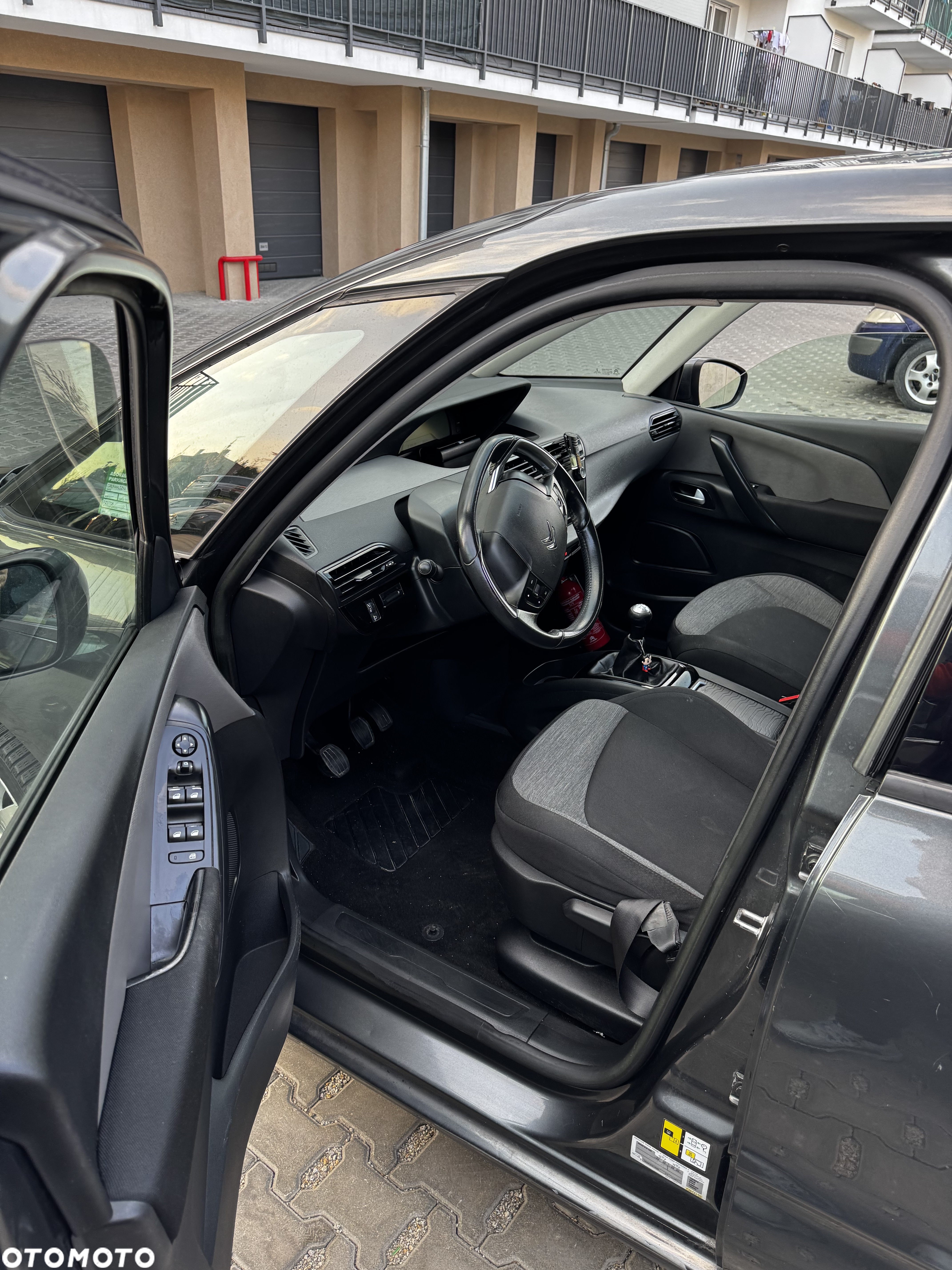 Citroën C4 Picasso 1.6 HDi Attraction - 9