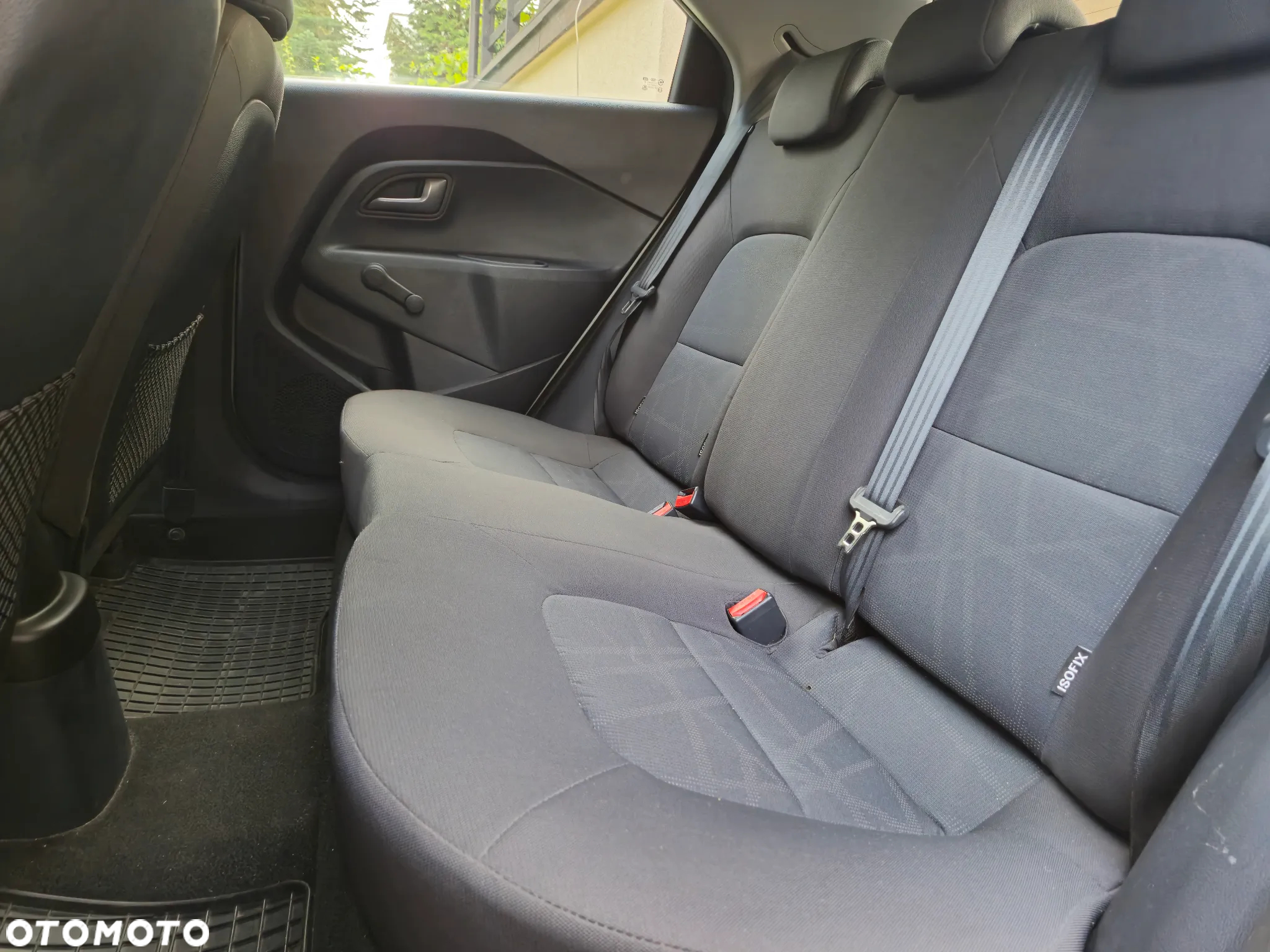 Kia Rio 1.2 M - 11