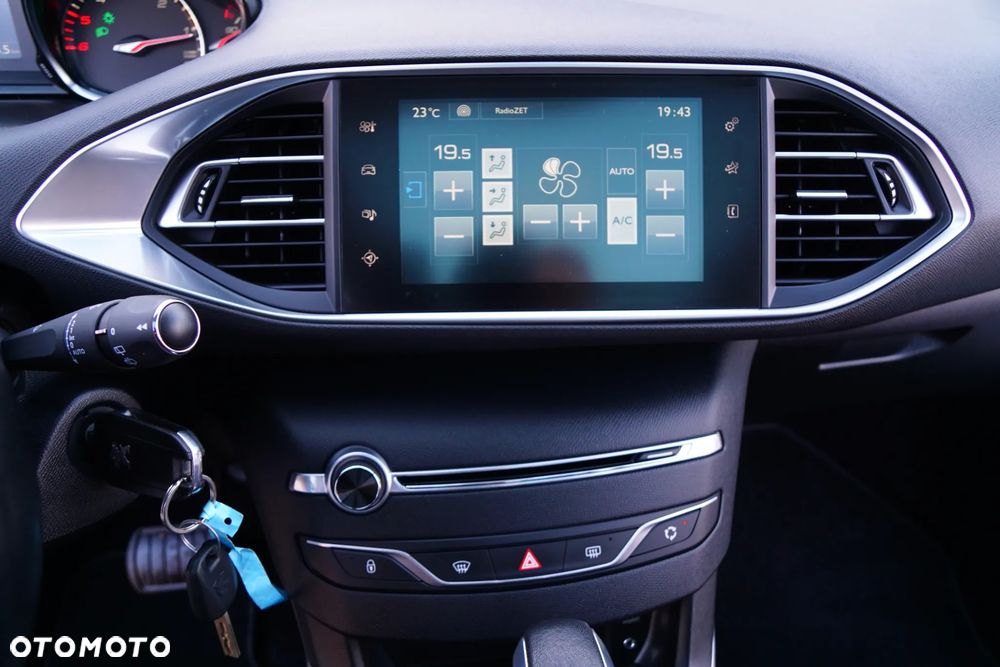 Peugeot 308 BlueHDi FAP 120 EAT6 Stop & Start Allure - 33