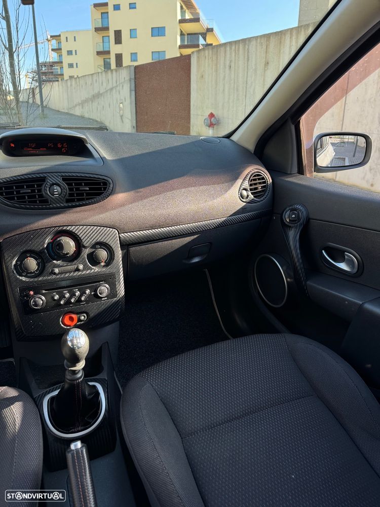 Renault Clio 1.5 dCi Dynamique S - 14