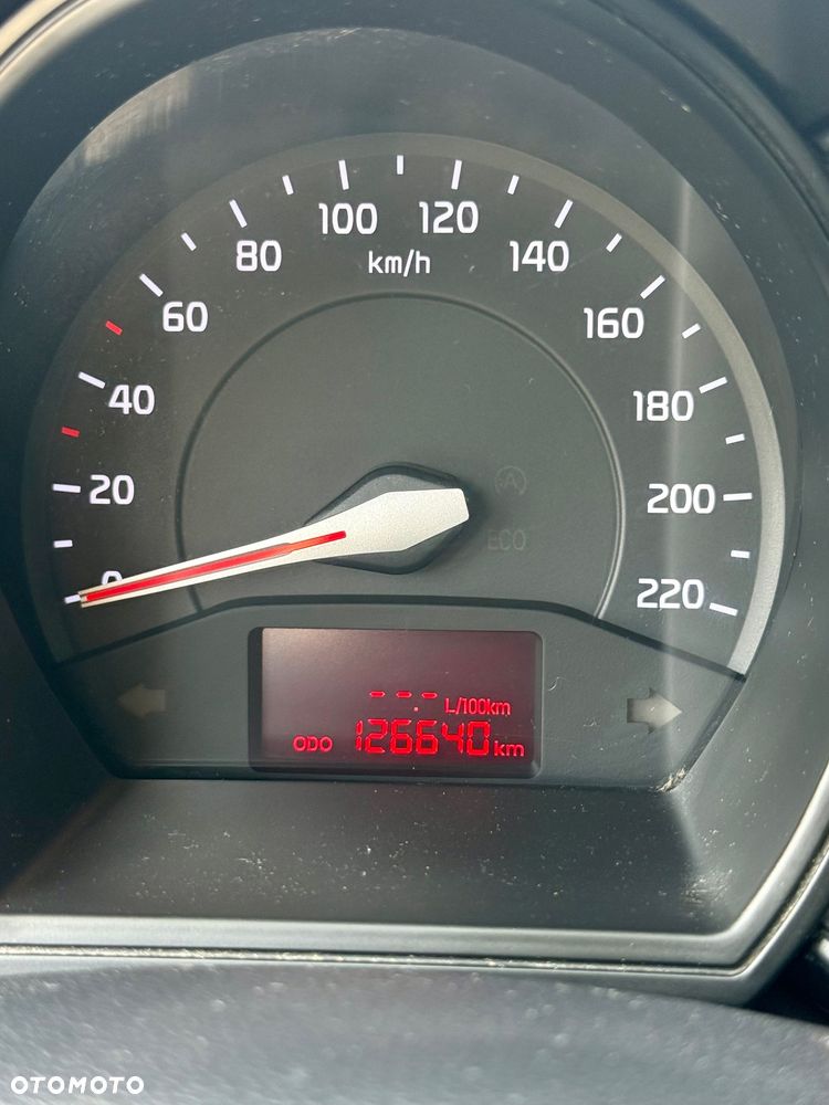 Kia Rio 1.4 Platinum Edition - 28