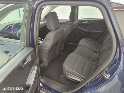 Ford Kuga - 8