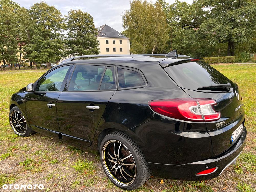 Renault Megane TCe 180 GT - 3