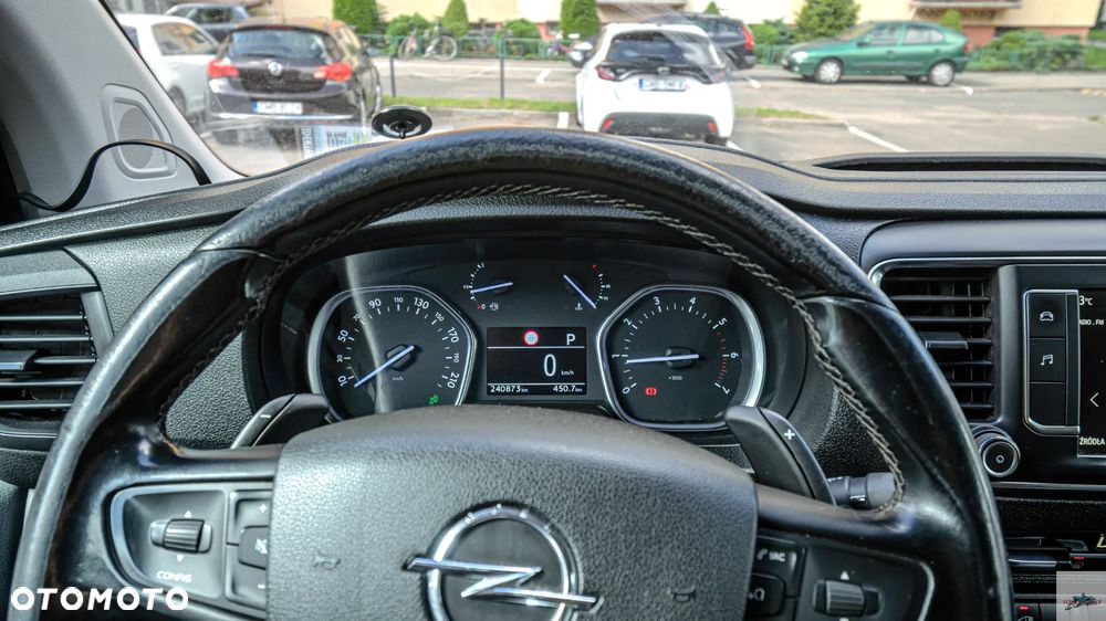 Opel vivaro - 10
