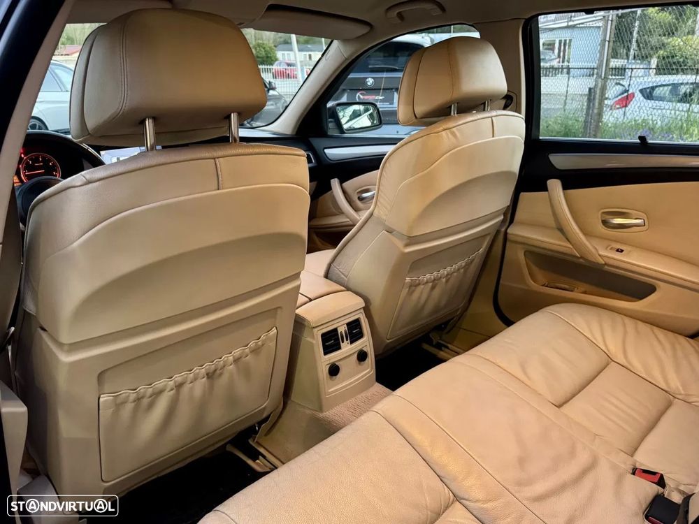 BMW 520 dA Executive - 19