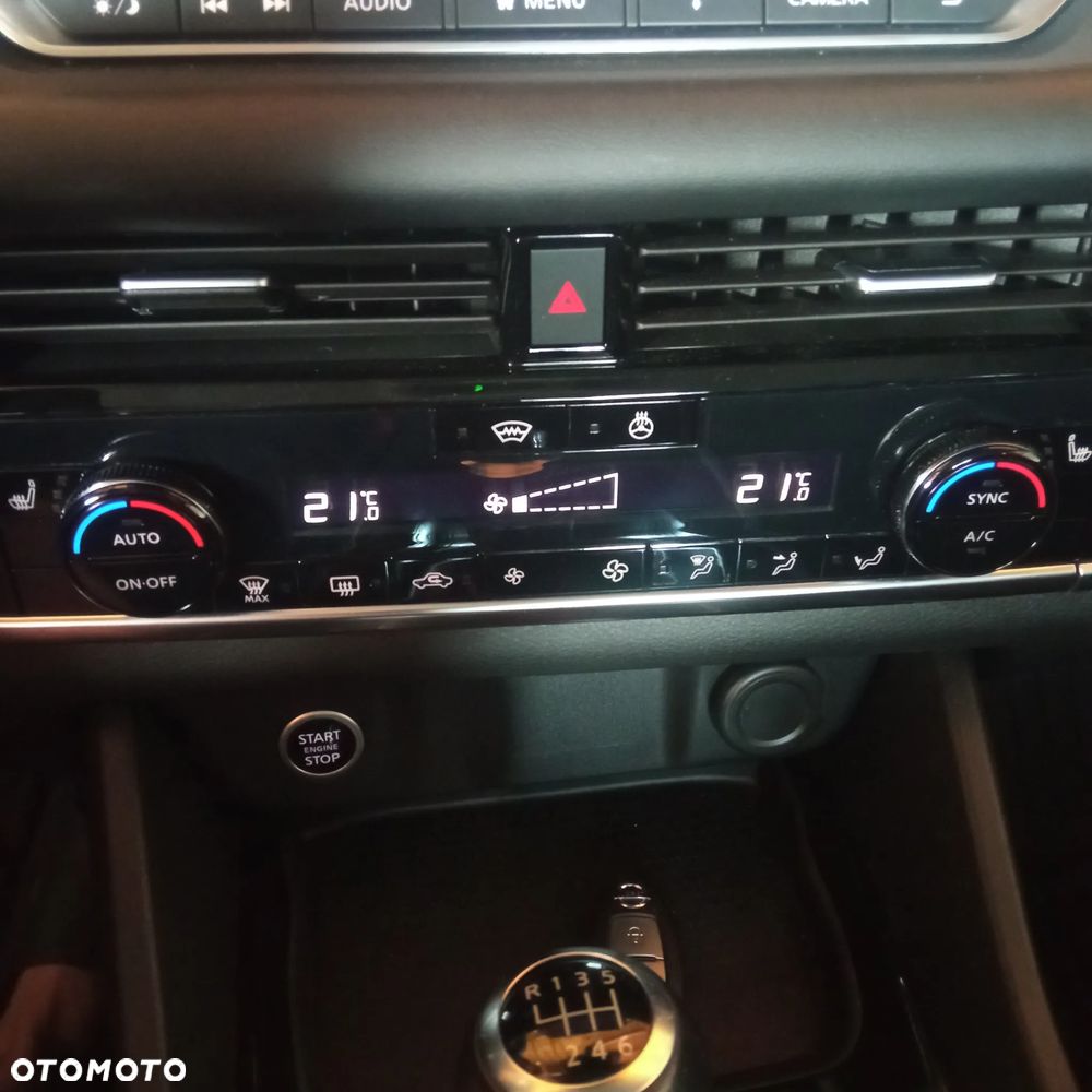 Nissan Qashqai 1.3 DIG-T MHEV Acenta - 26
