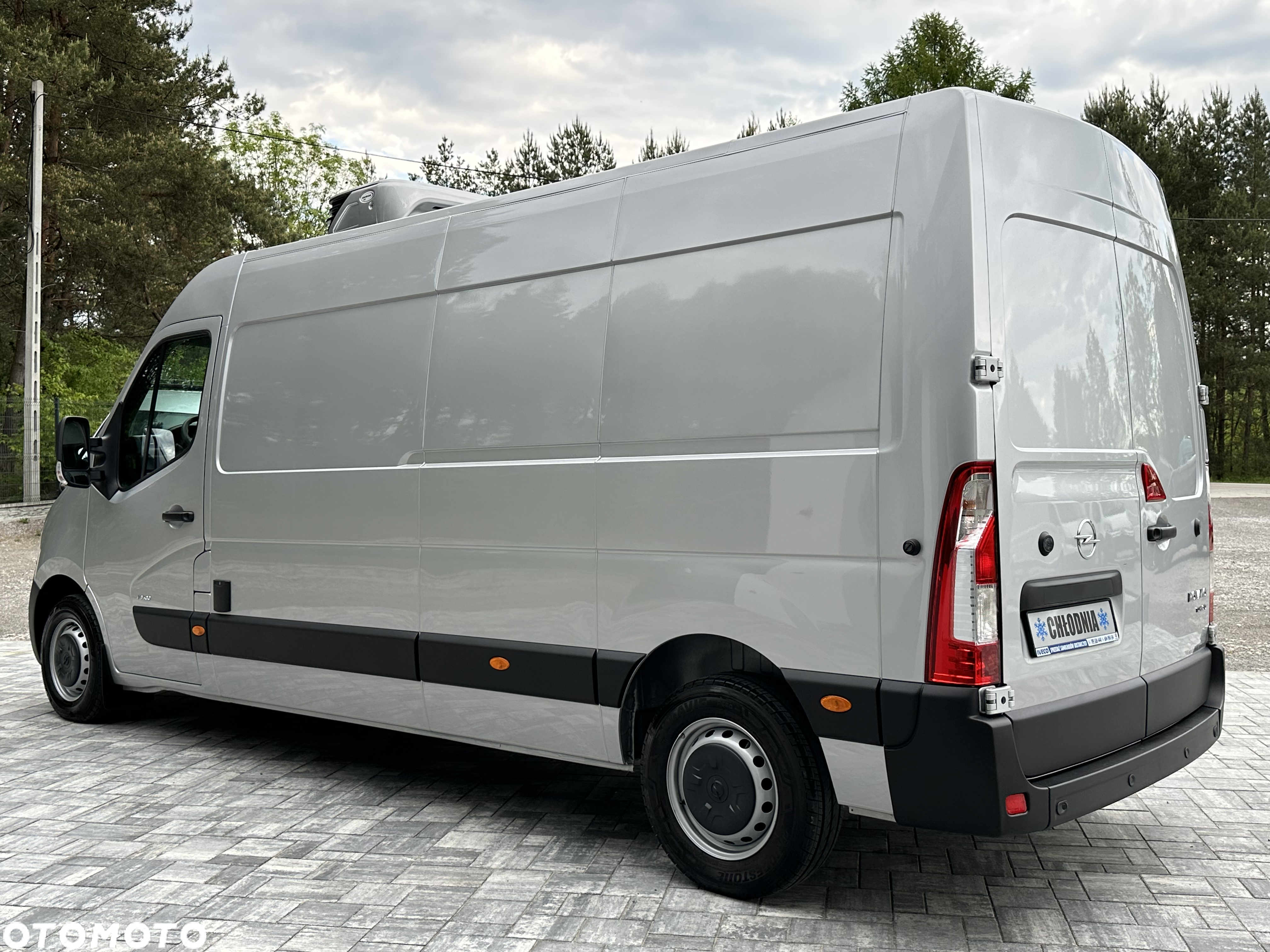 Renault Master L3H2 Chłodnia Carrier Xarios 350 / Zasilanie postojowe 230V / Bogata wersja wyposażenia / Lakier srebrny metalik / Salon PL / FV23% - 18