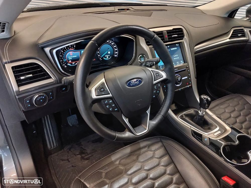 Ford Mondeo SW 2.0 TDCi Vignale - 23