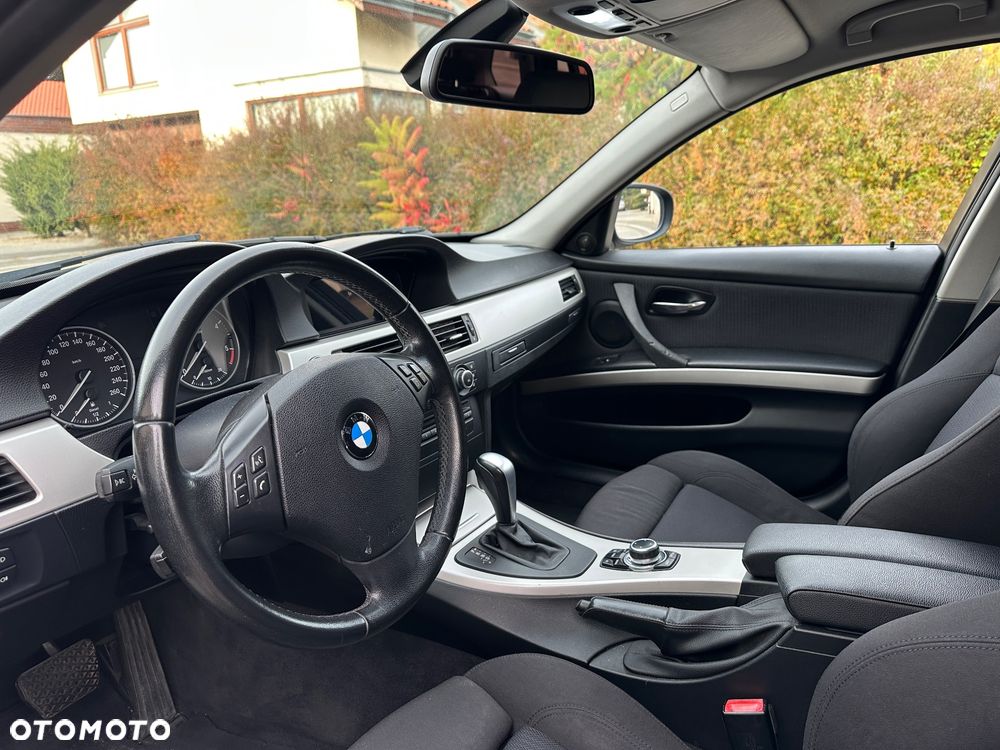 BMW Seria 3 - 16