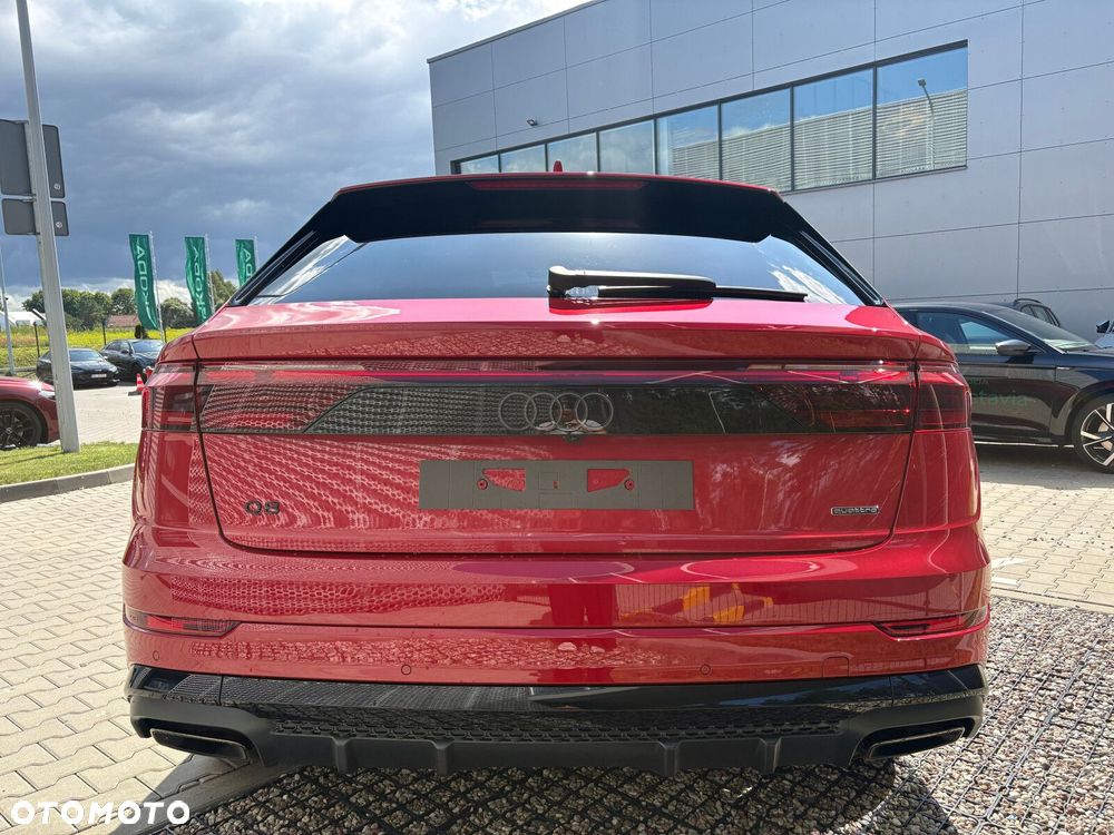 Audi Q8 - 8
