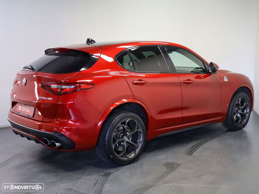 Alfa Romeo Stelvio 2.9 T Quadrifoglio AT8 Q4 - 4
