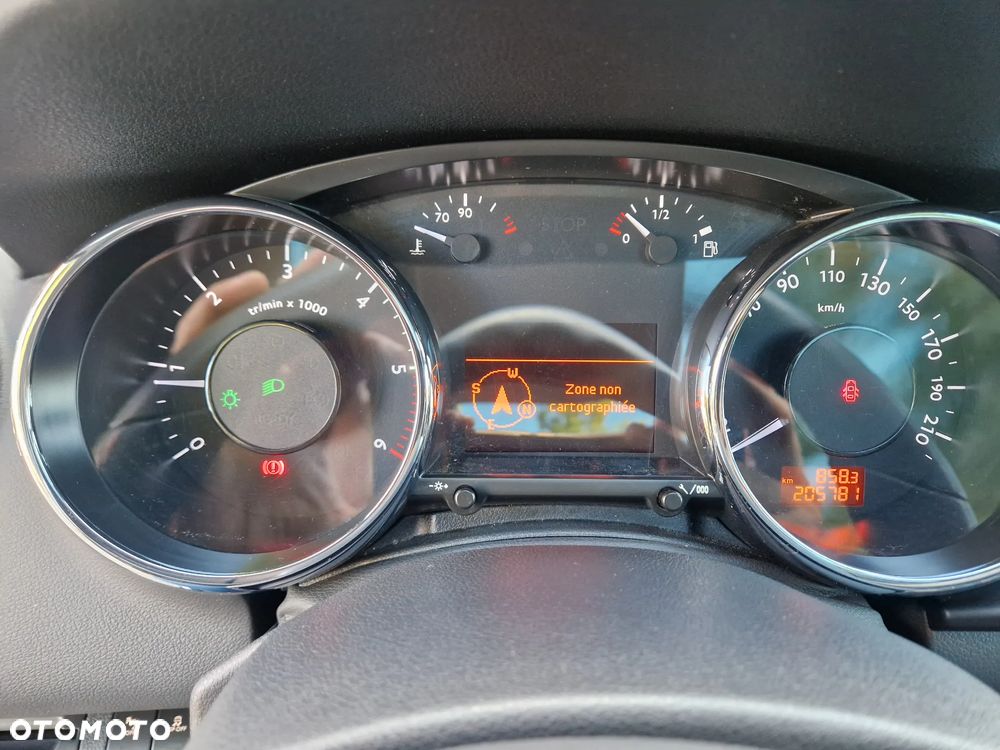 Peugeot 3008 HDi FAP 150 Premium - 24