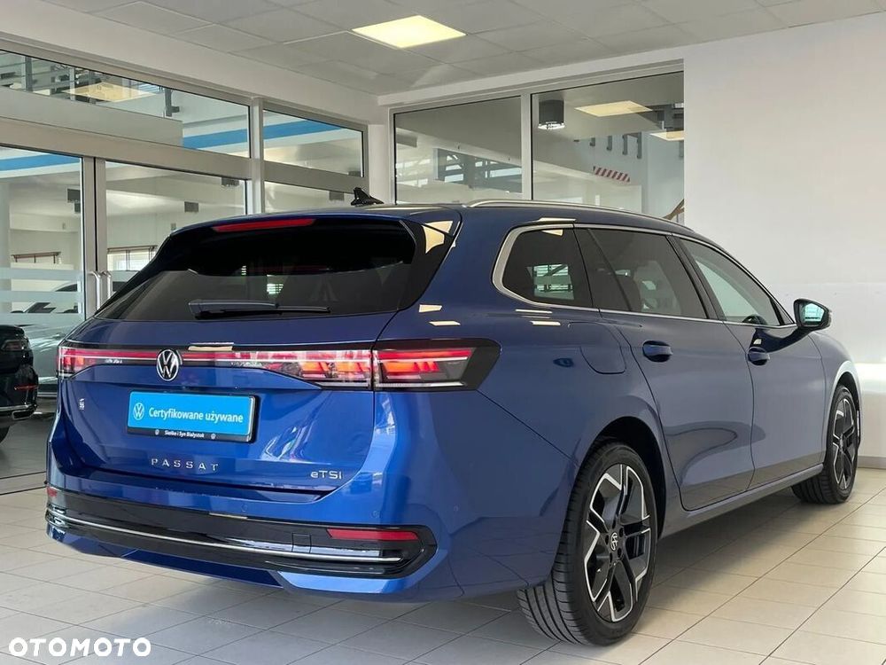Volkswagen Passat Variant 1.5 TSI EVO Elegance DSG - 10