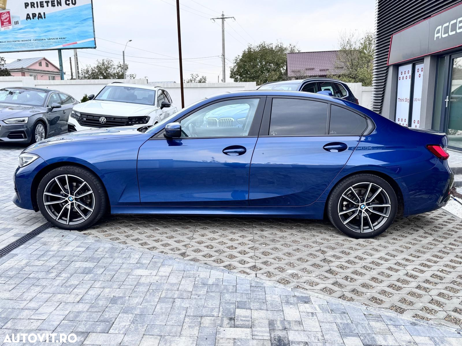 BMW Seria 3 318i AT - 9