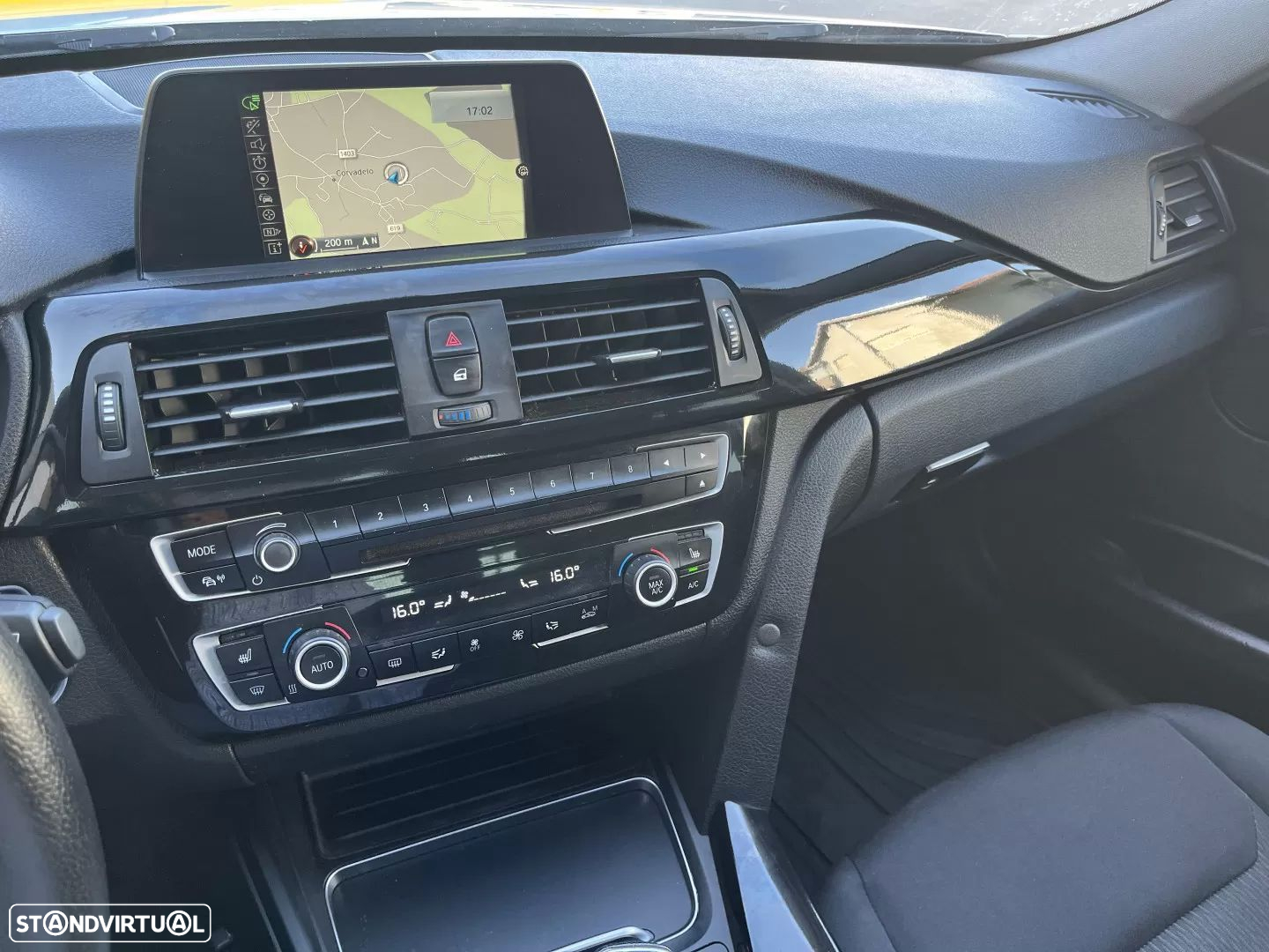 BMW 318 d Touring Aut. Sport Line - 25