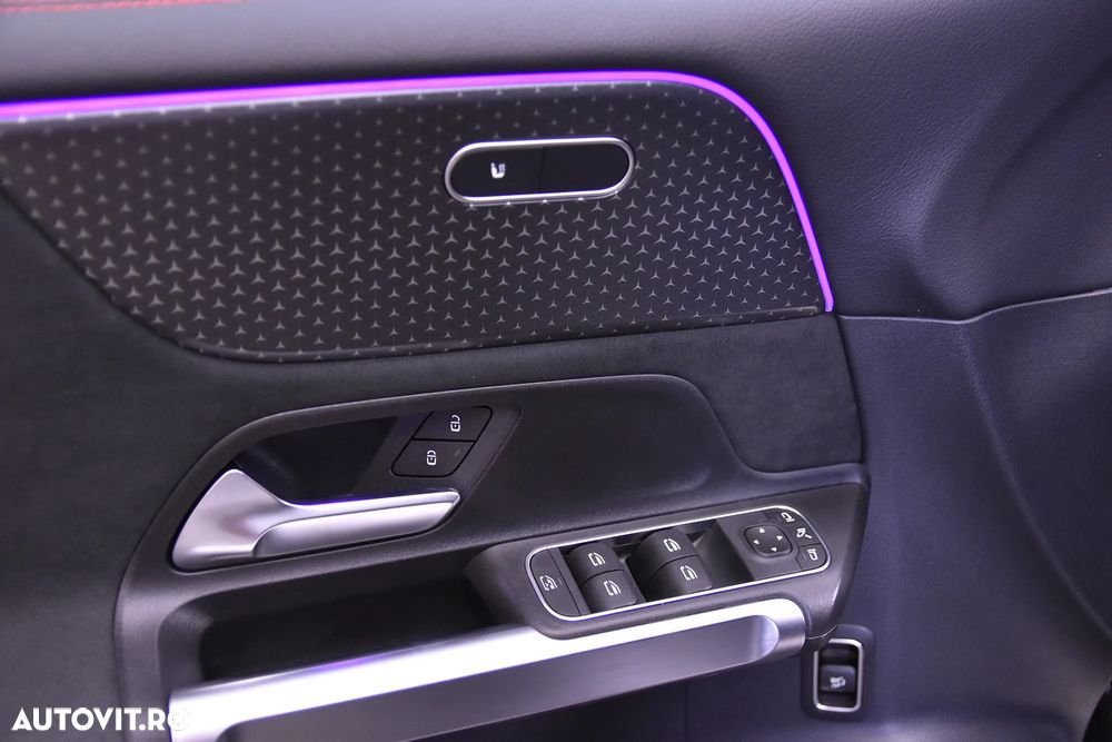 Mercedes-Benz GLB - 15