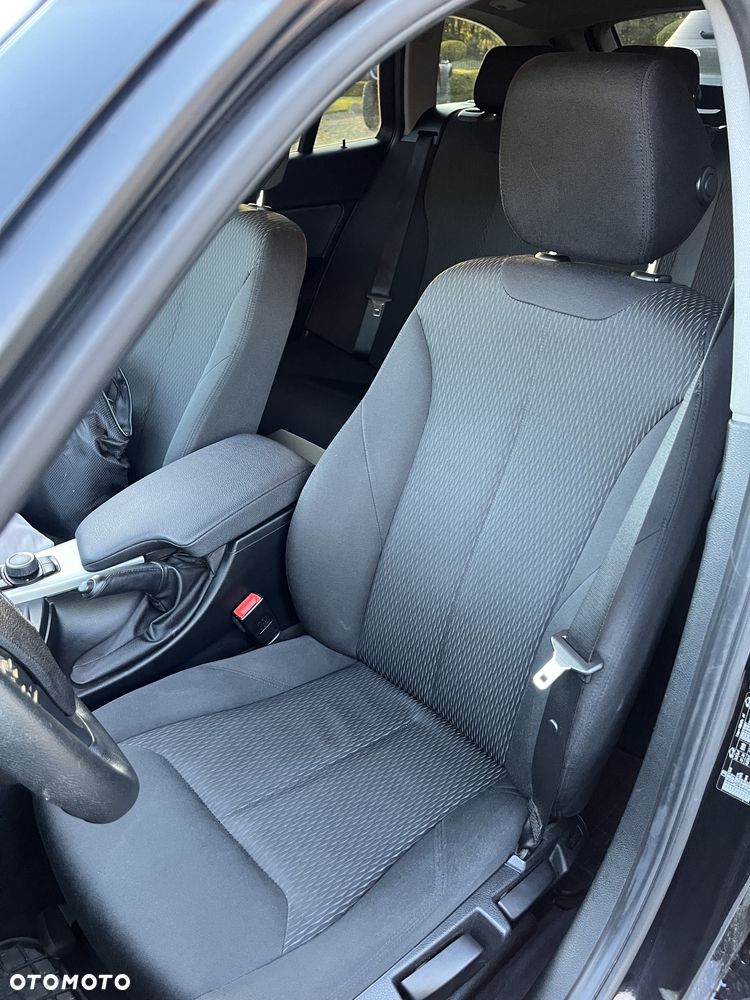 BMW Seria 3 318i Edition Luxury Line Purity - 18